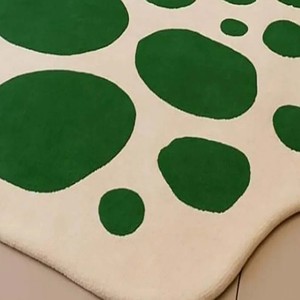 Tapis d'appoint vert abstrait irrégulier tufté à la main, tapis moderne doux et moelleux, tapis de luxe de designer, tapis de sol contemporain pour la décoration du salon - Product Image 6