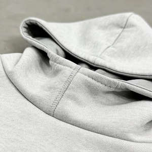 Conjunto de Sudadera con Capucha y Pantalones Cortos para Hombre, Diseño Color Block con Costuras Curvas, Cintura Elástica, Puños Acanalados, Bolsillo Canguro, Transpirable, Estilo Casual Urbano - Product Image 2
