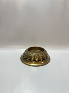 Support de bougie en aluminium doré antique, style pétale de lotus, pour bougie pilier, base en bol traditionnelle, centre de table, décoration intérieure - Product Image 1