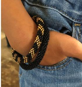 Pulsera de cuerda tejida a mano con dije de metal personalizado y cuentas de vidrio, brazalete tubular para mujer, joyería diaria - Product Image 5