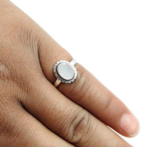 Anillo de Plata de Ley 925 Hecho a Mano con Gema Druzy Engastada, Anillo de Promesa, Joyería de Estilo Bohemio a Precio de Mayoreo - Product Image 3