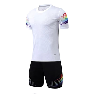 Uniformes de Fútbol al Por Mayor con Diferentes Diseños, Nueva Llegada, Color Personalizado, Cómodos, Precio Económico, Hechos en Pakistán - Product Image 6