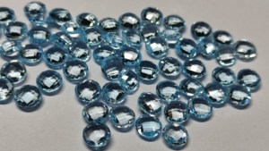 Topaze bleue naturelle 6 mm, pierres précieuses rondes brillantes à facettes, calibrées, en vrac, lot de bijoux en gros - Product Image 2