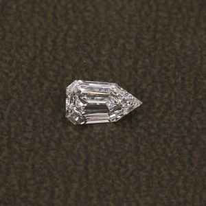 เพชรทรงกลมสีขาว 1.01 กะรัต ได้รับการรับรองจาก IGI สำหรับทำแหวนหมั้น ของขวัญ หรือใช้ในงานทำเครื่องประดับ - Product Image 6