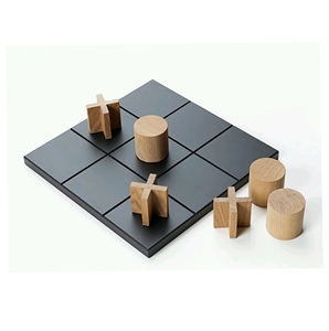 Juego de Tic Tac Toe de Madera Premium Diseñado con un Estilo Moderno y Minimalista y un Acabado Elegante. Esta Hermosa Mesa de Juego. - Product Image 1