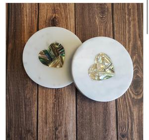 Ensemble de 4 dessous-de-verre de luxe écologiques en nacre MOP incrustée d'ormeau, faits à la main, de qualité supérieure, épaisseur 3 mm, pour la décoration de table et l'utilisation en cuisine - Product Image 3