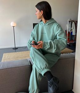 Ensemble de survêtement 2-en-1 uni pour femme, 3 pièces, 100 % coton, comprenant un haut de sport à manches longues, un pantalon de jogging, un débardeur de yoga et une brassière de sport - Product Image 3