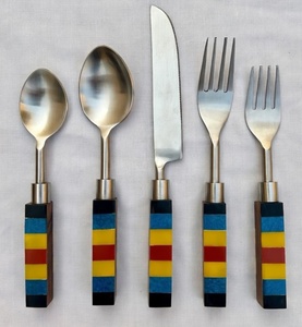 ชุดช้อนส้อมดีไซน์สวยหรู สแตนเลส ด้ามเรซิ่น ชุบทอง 5 ชิ้น ราคาสุดคุ้ม - Product Image 5