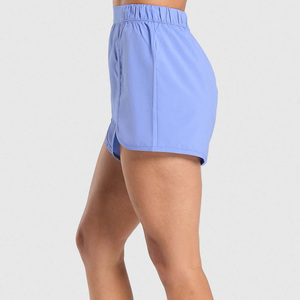 Shorts Deportivos de Cintura Alta para Mujer, Color Sólido, con Logotipo en la Pierna Derecha, 100% Algodón, Anti-Pilling - Product Image 2