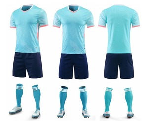 Vêtements de sport confortables pour hommes, uniforme de football 100% polyester, uniforme de football sur mesure pour hommes - Product Image 4