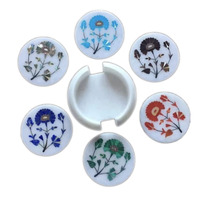 Ensemble de sous-verres traditionnels gravés à la main avec incrustation d'agate, fabriqués par un fournisseur indien, avec support