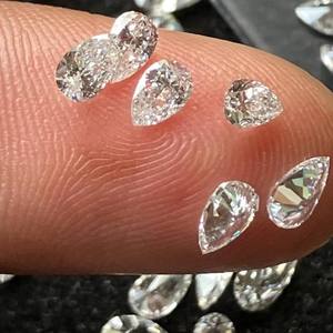 Diamante suelto CVD cultivado en laboratorio, corte pera, peso de 5.50 a 3.25 mm, tamaño D-VVS, claridad VVS, certificado IGI, diamante natural para exportación. - Product Image 1