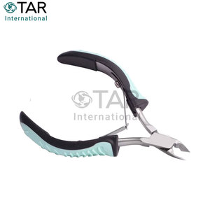 Cortacutículas Profesional Duradero de Acero Inoxidable con Mango Antideslizante, Herramienta de Precisión para Recortar Cutículas y Uñas - Product Image 2