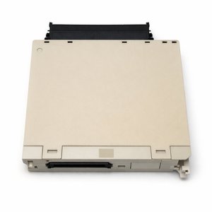 PLC โมดูลเอาต์พุตดิจิตอล C200H-OC225 รีเลย์เอาต์พุต 16 จุด 24V DC / 250V AC โมดูลควบคุมอัตโนมัติอุตสาหกรรม - Product Image 1