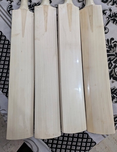 High Quality English Willow Y2 Cricket Bats | Light <b>Weight</b> With Knots | Covers Through Stickers | - Product Image 6