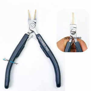 Pince à bec plat en acier inoxydable avec mâchoires en nylon et pointes en cuivre |   Outil de réparation de fil à bijoux léger, de haute qualité et sans traces - Product Image 2