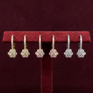 ต่างหูแบบห่วงประดับเพชรแท้ ดีไซน์ทันสมัย ขัดเงาอย่างดี ชุบทองคำขาว 18 กะรัต รูปดอกไม้ น่ารัก เหมาะสำหรับเป็นของขวัญในงานปาร์ตี้สำหรับผู้หญิง - Product Image 6