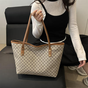 Sac messager pour femme en cuir véritable fait main, rétro, bandoulière, fermeture éclair sécurisée, motif losanges, logo, durable, décontracté, voyage - Product Image 2