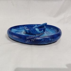 Platos de Resina Modernos de Lujo con Forma Irregular, Hechos a Mano, Pulidos, Duraderos y Personalizables, para Ensaladas, Pizza, Estilo Artístico, para Fiestas - Product Image 5