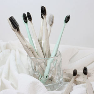 Eco-friendly Biodegradable Plastic Customized Two-piece Portable Beauty Hotel Travel Toothbrush - Product Image 4