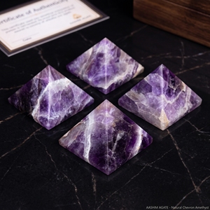 Pyramide en cristal d'améthyste naturelle polie, pierre précieuse violette, pierre de guérison, décoration intérieure, vente en gros - Product Image 1