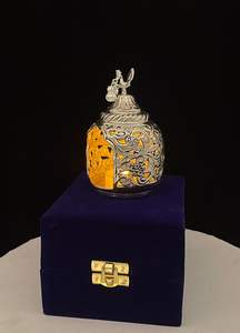 PORTAVELAS DE METAL ARTESANAL BAÑADO EN PLATA CON TRABAJO DE TALLADO - Product Image 4