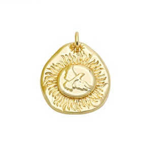 Pendentif en argent sterling 925 plaqué or jaune avec motif oiseau et soleil en relief, bijoux Memoria, vente en gros - Product Image 1