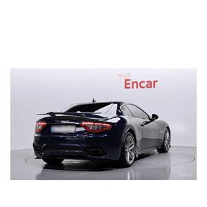 Maserati GranTurismo 4.7 Sport Modèle avril 2016 avec 25 101 km Boîte de vitesses automatique Sièges en cuir Volant à gauche Caméra arrière - Product Image 2