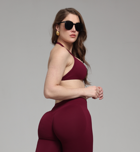 Soutien-gorge de sport sans couture pour femme, style halter, couleur bordeaux, maintien moyen, haut de yoga, style simple, en Spandex et Polyester - Product Image 3