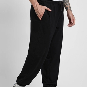 Pantalones de hombre de corte recto a la moda, pantalones casuales cómodos para hombre, pantalones de poliéster para gimnasio, para uso deportivo y casual. - Product Image 5