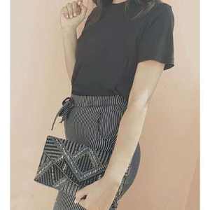 Sac coloré indien fait main perlé, artisanat ethnique de luxe, poignée baguette en perles de verre, durable, tendance, accessoires de mode en cristal - Product Image 4