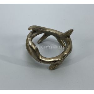 Anillo para Servilletas de Aluminio Plateado Moderno, Diseño Hueco, Elegante Accesorio para Mesa de Boda, Decoración de Comedor, Reutilizable, Elegante y Ecológico - Product Image 1