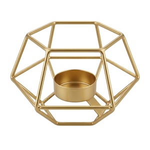 เชิงเทียนโลหะทรงเรขาคณิตสีทอง สไตล์นอร์ดิก ทำจากลวดเหล็ก สำหรับตกแต่งโต๊ะงานแต่งงานและบ้าน - Product Image 1