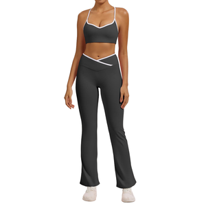 Conjunto Deportivo de Yoga de 2 Piezas para Mujer: Top Corto con Bloques de Color y Leggings Acampanados de Cintura Alta, Tejido Transpirable - Product Image 4