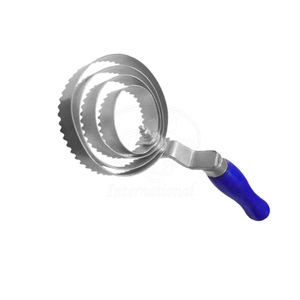 Peigne spiralé réutilisable avec manche en plastique et 4 spirales pour animaux de grande taille - Product Image 2