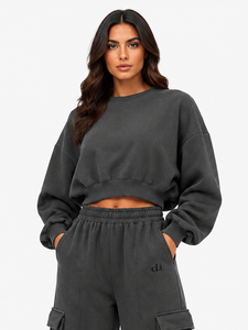 Conjunto de Sudadera Corta Oversize con Pantalones Estilo Cargo, Chándal para Mujer, Ropa Urbana DTG, Conjunto de Dos Piezas de Corte Holgado y Tejido Grueso - Product Image 4