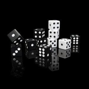 Fun Durable 6-Sided Resin Glitter Dice Game for Kids and Adults 5-Dice <b>Square</b> <b>Set</b> with Customizable Storage Box - Product Image 1