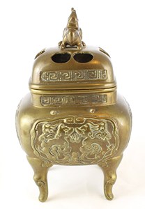 Traditional <b>Oud</b> Scent <b>Bakhoor</b> Incense Burner Designed to Create Warm and Inviting Home Ambience - Product Image 2