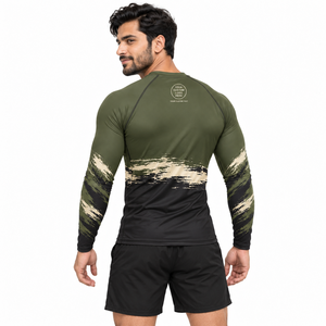 Camiseta de Compresión Resistente para Entrenamiento de BJJ sin Gi, Tejido Flexible, Impresión Personalizada con Marca del Equipo, UPF50+, Antibacteriana - Product Image 4