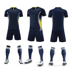 Kits de football haut de gamme sur mesure, fabrication OEM directe d'usine, vente en gros auprès d'un fabricant sur mesure pour l'exportation et le commerce B2B professionnel. - Product Image 6