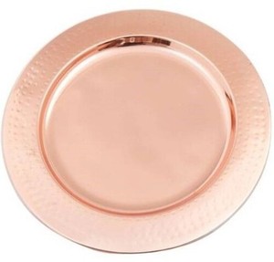 Assiette de service ronde martelée en laiton pur de style vintage pour les invités à la maison, à l'hôtel et aux restaurants, en gros à prix avantageux - Product Image 3