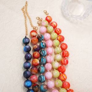 Collier de perles irrégulières en résine faites à la main, multicolores, bijoux de mode, artisanat moulé, pour femmes et filles - Meilleures ventes - Product Image 5