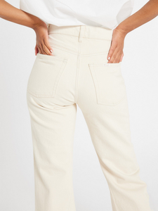 Jean Boyfriend Ample et Respirant pour Femme Grande Taille, Taille Haute, Jambe Large, Écologique et Confortable - Product Image 5