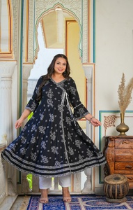 Kurti Anarkali de Rayón para Mujer, Talla Grande, Estampado Floral Negro, Cuello Angrakha, Mangas Acampanadas, Cómodo, Informal, para Uso Diario - Product Image 3