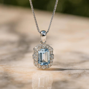 Pendentif en diamant bleu émeraude taillé en forme de losange en or blanc avec pierres d'appoint en halo, collier de style vintage pour femme, cadeau d'anniversaire pour elle - Product Image 2