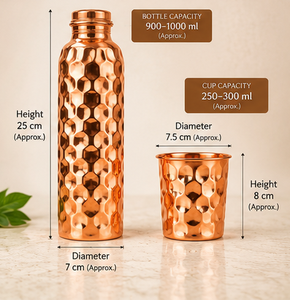 Ensemble cadeau de bouteille d'eau en cuivre martelé artisanal de qualité supérieure avec 2 gobelets, bouchon en liège anti-fuite, boîte cadeau, ensemble de 1L - Product Image 2