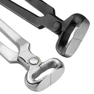 IRON FARRIER TOOLS Kit de fermeur professionnel de haute qualité en acier inoxydable respirant pour l'entretien des sabots de cheval - Product Image 1