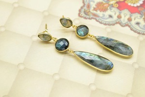 Boucles d'oreilles pendantes en argent 925 plaqué or 18 carats avec labradorite, forme goutte d'eau, serti clos, style bohème, bijoux pour femme au quotidien - Product Image 4