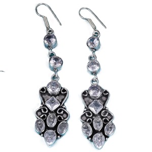 Pendientes largos de campana de latón plateado oxidado al por mayor |   Pendientes Colgantes Modernos al por Mayor |   Declaración de Intención |   Boda Étnica Boho - Product Image 1