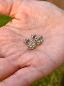 Pendientes de Diamante Amarillo de Laboratorio de 1.60ct, Corte Redondo, con Halo, en Oro Blanco, Diamantes Amarillos Brillantes, Joyería Fina y Elegante - Product Image 3